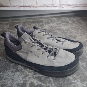 Astral Shoes Mens Size 11.5